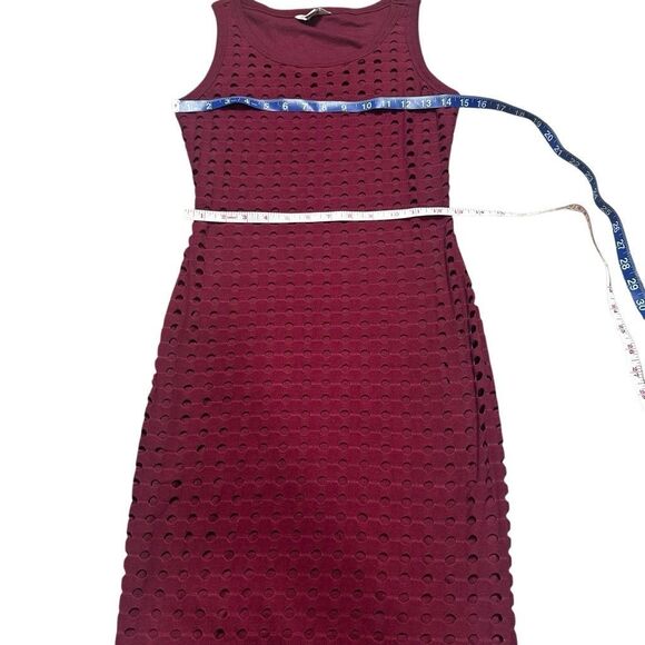 BELLE SKY Women's Burgundy Sleeveless Perforated Laser Cut Midi Dress Size XS - Picture 7 of 9